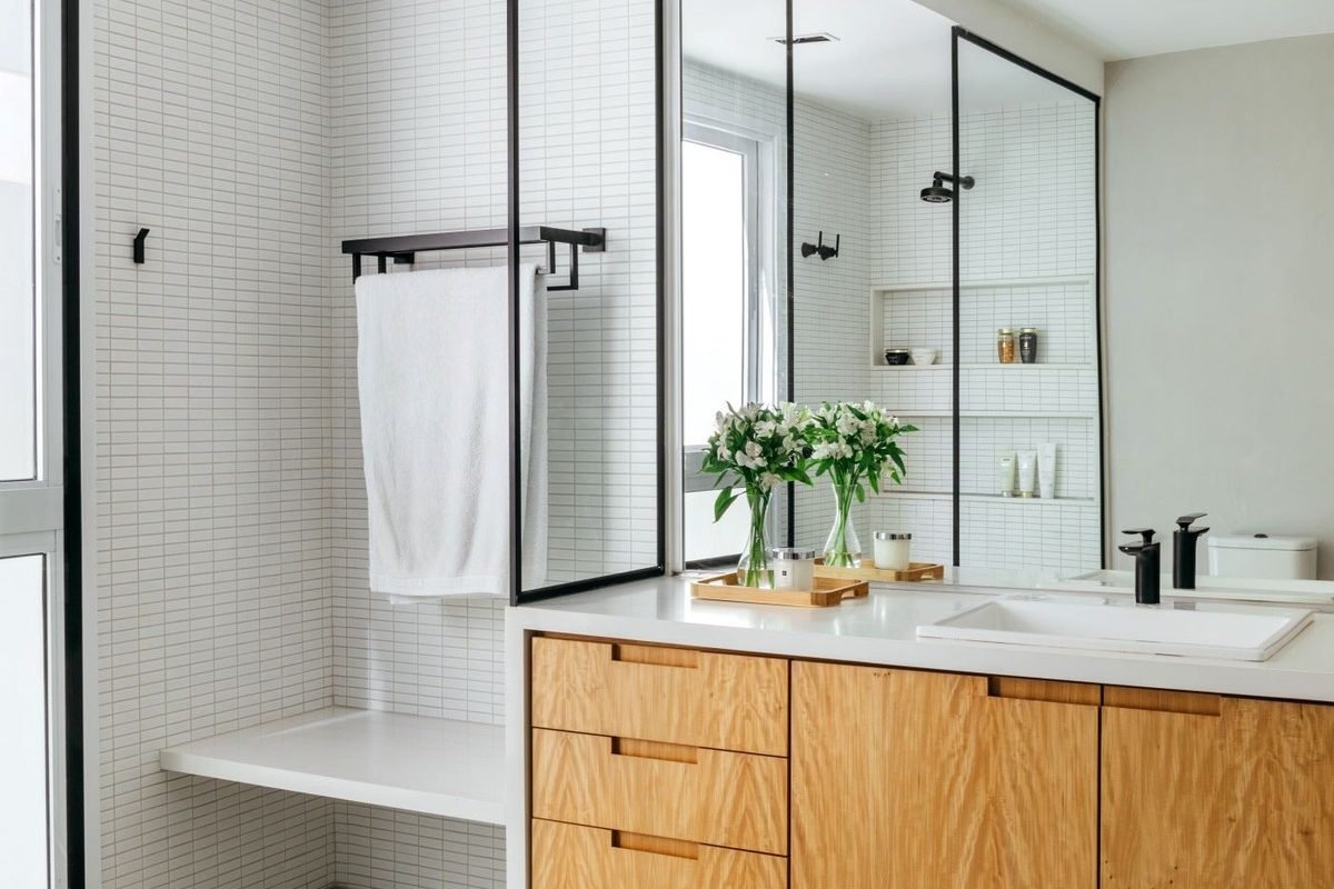 Pastilhas neutras são extremamente versáteis e podem ser combinadas com metais pretos e madeira...