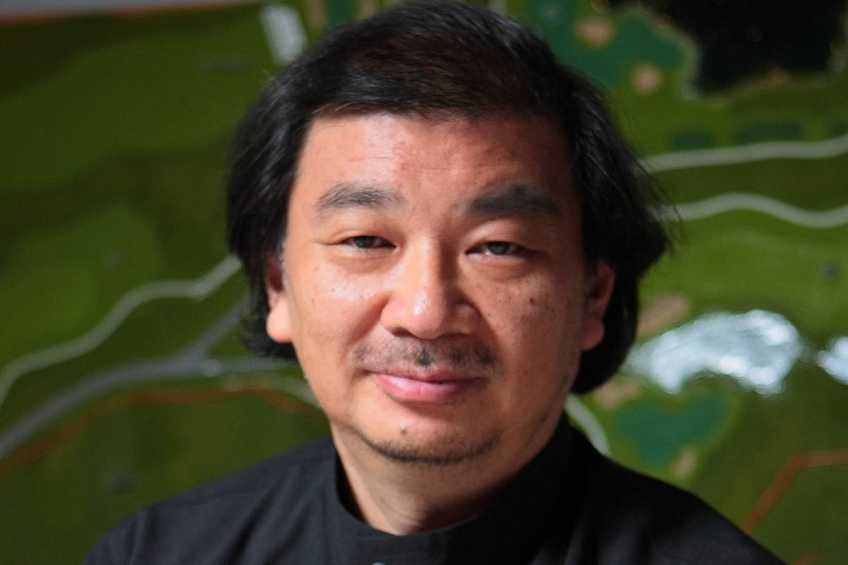 Shigeru Ban é um arquiteto japonês, nascido em 1957, reconhecido mundialmente por seu trabalho ...